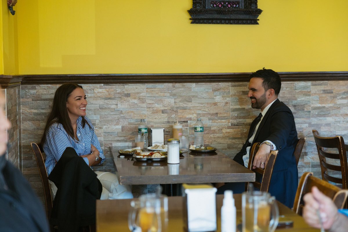 New York: Mayor-elect Zohran Mamdani’s Busy Yet Memorable First Day — Meetings, Announcements, and Lunch with AOC