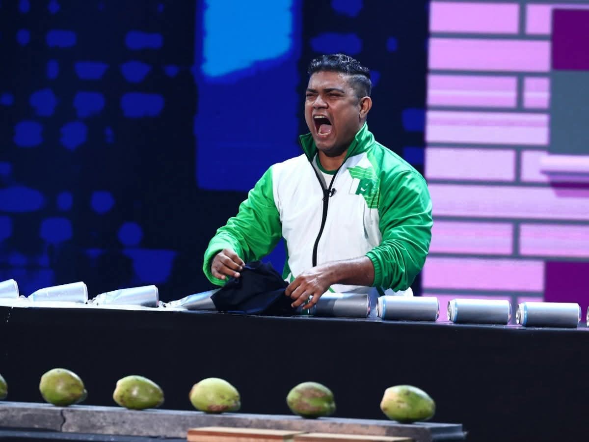 Pakistani martial artist Rashid Naseem performing record-breaking stunts in Romania